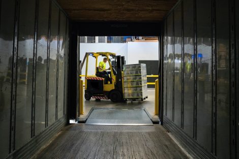 Electric forklifts help achieve ESG strategy goals